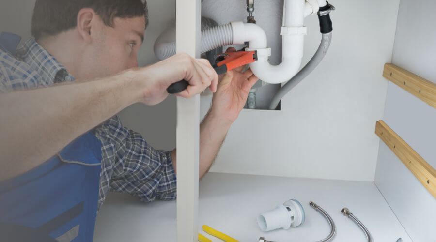 Expert burst pipe repair services in Archbold, OH